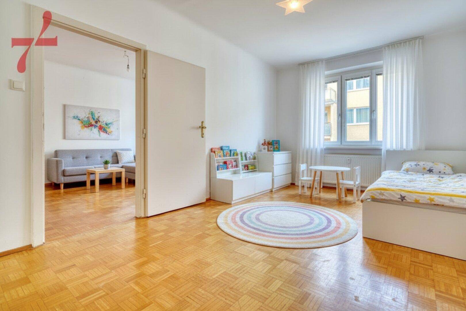 Zimmer 2 mit Einrichtungsvorschlag Kinderzimmer