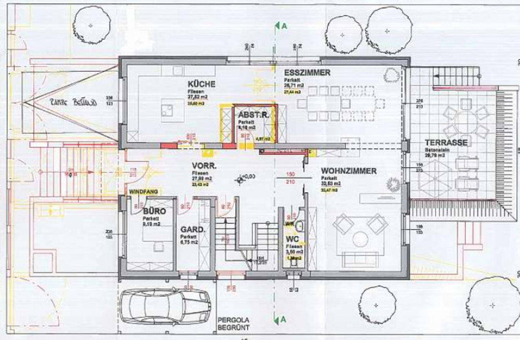 Grundriss des Erdgeschosses mit Küche, Wohnzimmer, Esszimmer, Büro und großer Terrasse.