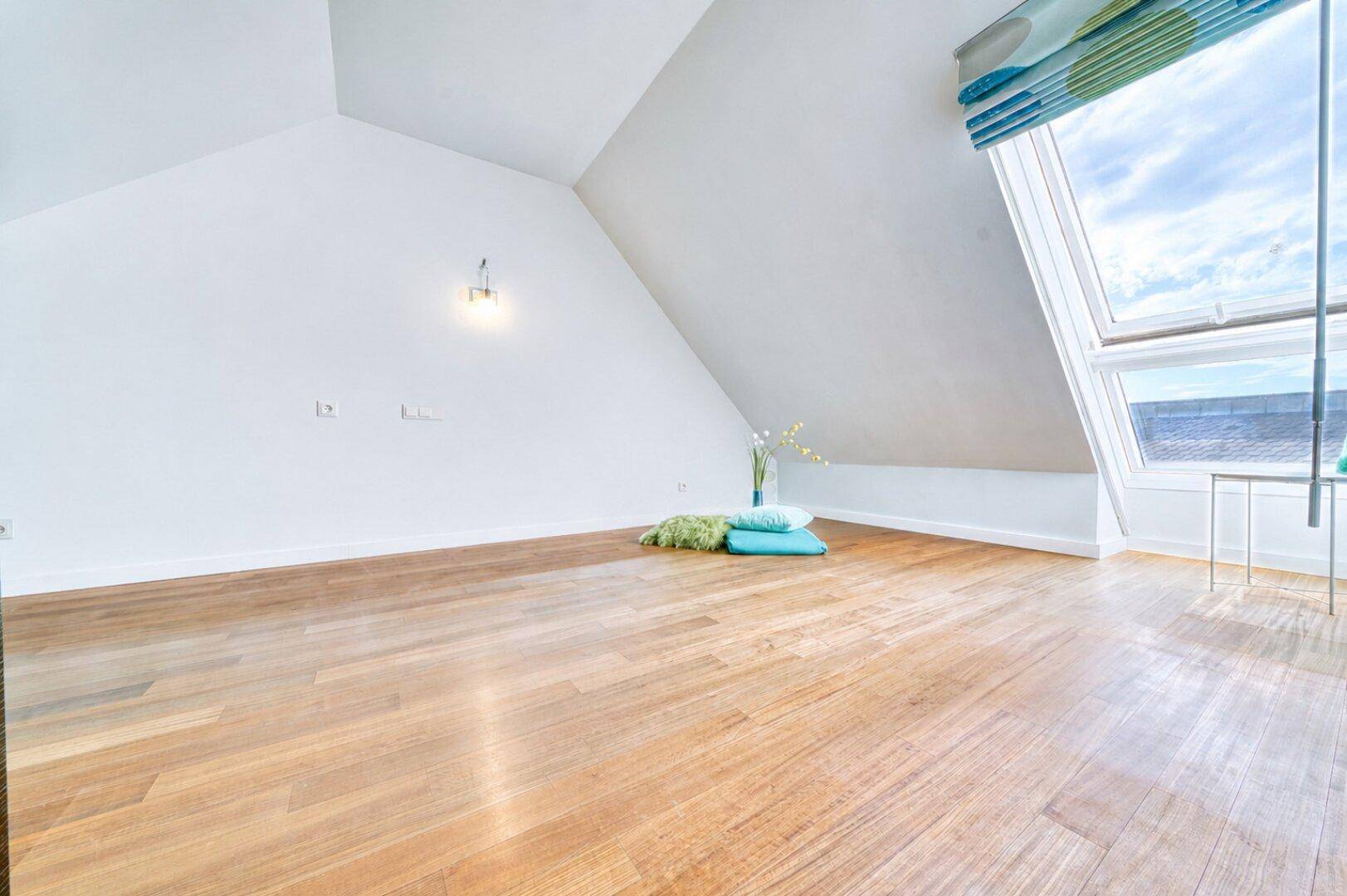 Schlafzimmer 4