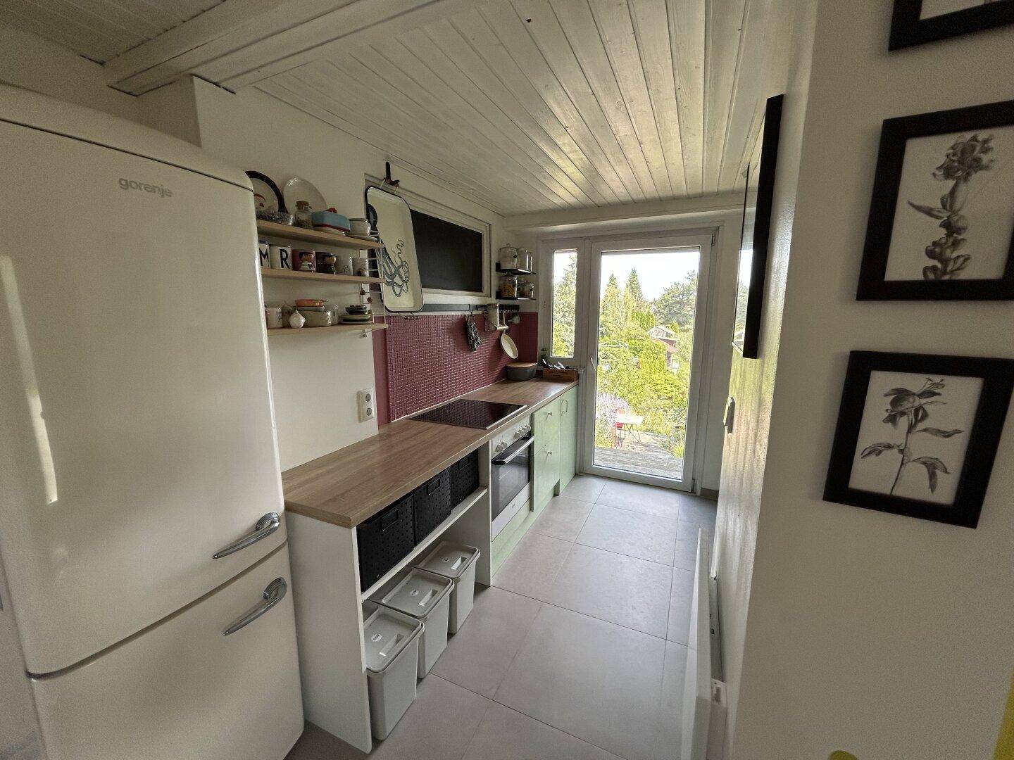 DIREKT AM SEE. MODERN. BESONDERS! Hochwertiger Bungalow in idyllischer Lage - Widok 5