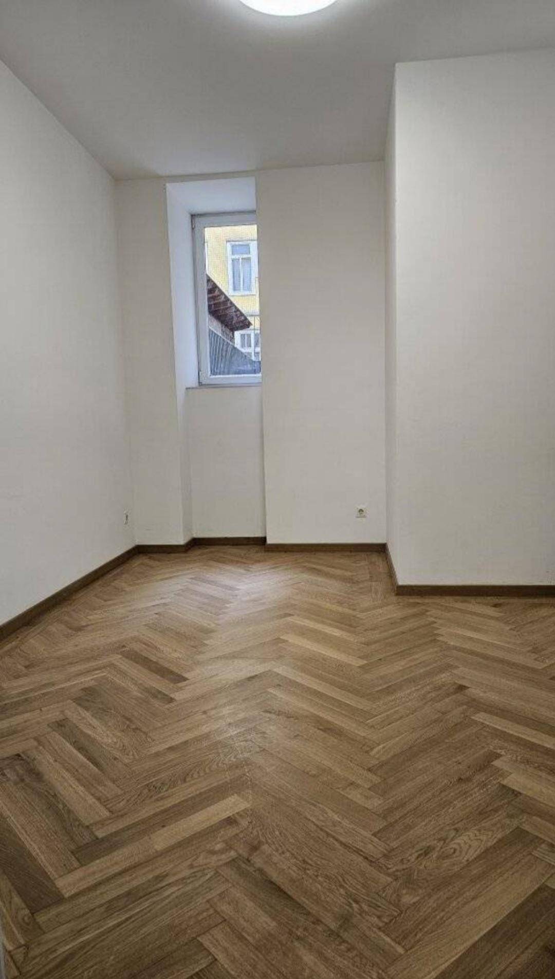 Zentral gelegene Wohnung im Souterrain - Ansicht 2