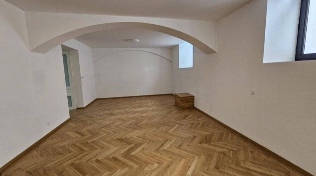 Zentral gelegene Wohnung im Souterrain - Ansicht 3