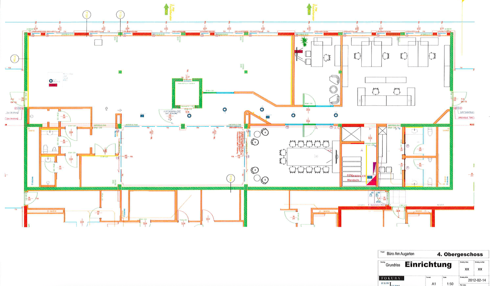 Grundriss des vierten Obergeschosses mit flexiblen Büroflächen, einem Empfangsbereich und mehreren Toiletten.