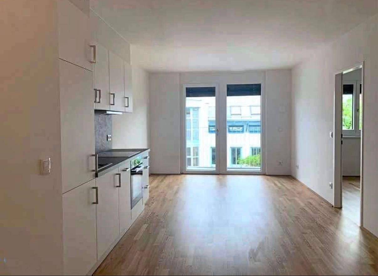 2 Zimmer im 4. Stock mit sonnigen Südwestbalkon Nähe UBahn - Ansicht 5