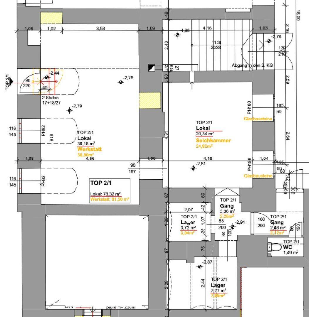 Detaillierter Grundriss mit verschiedenen Räumen, Flächenangaben und Abmessungen.
