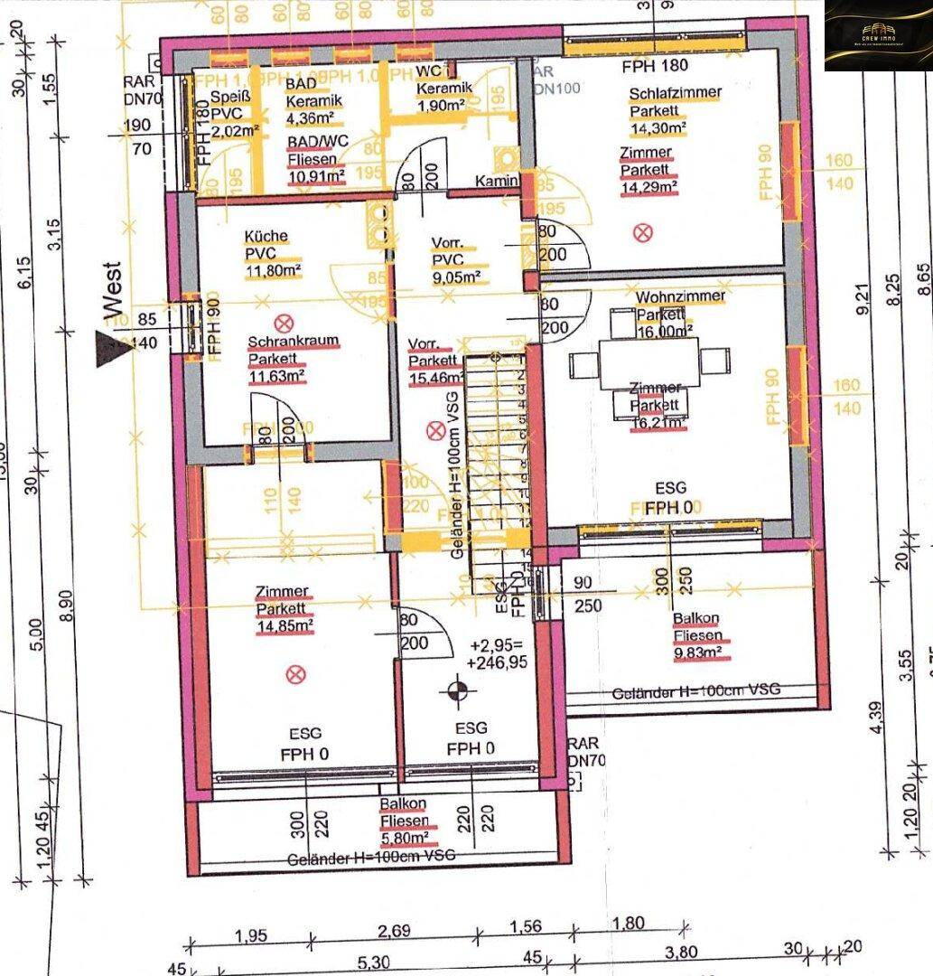 Grundriss des Obergeschosses mit mehreren Schlafzimmern, Bädern und zwei Balkonen.