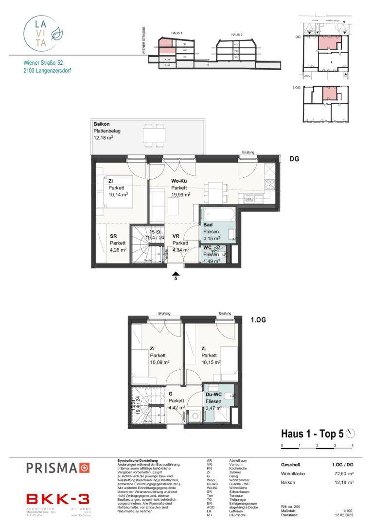 Grundrissplan einer Maisonette-Wohnung mit zwei Ebenen, Balkon und mehreren Zimmern.