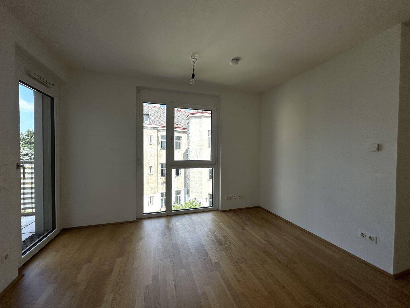 2-Zimmer Wohnung in U-Bahnnähe mit westseitigem Balkon - Widok 5