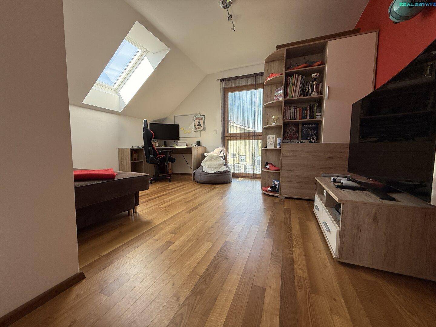 Schlafzimmer 2