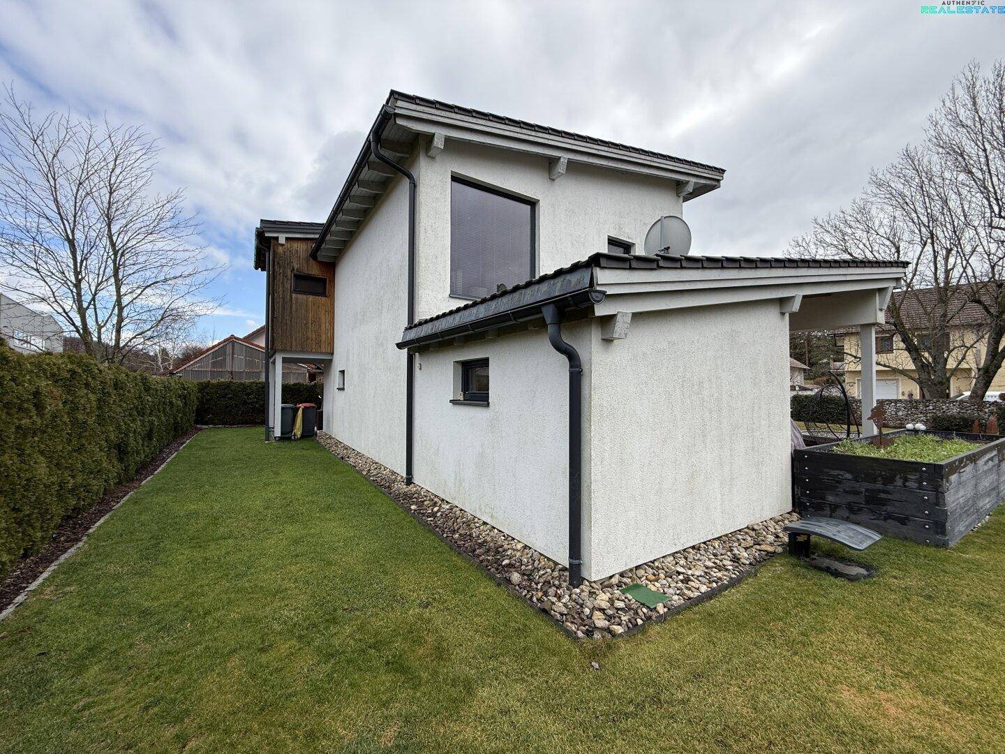 Haus Hinten