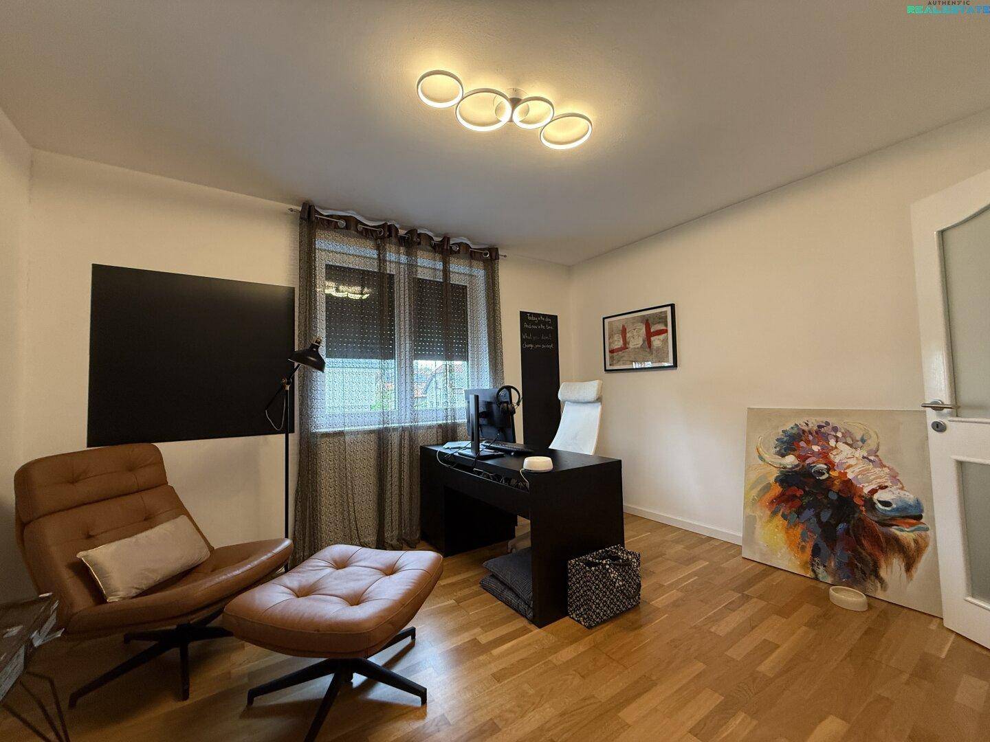 Schlafzimmer 2