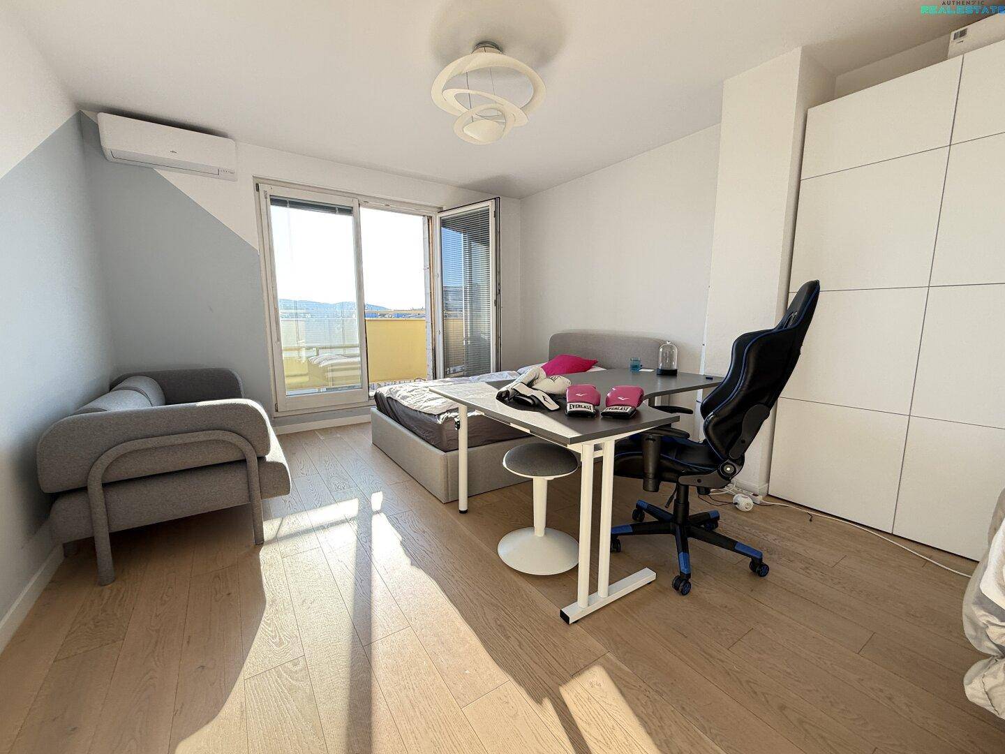 Schlafzimmer 2