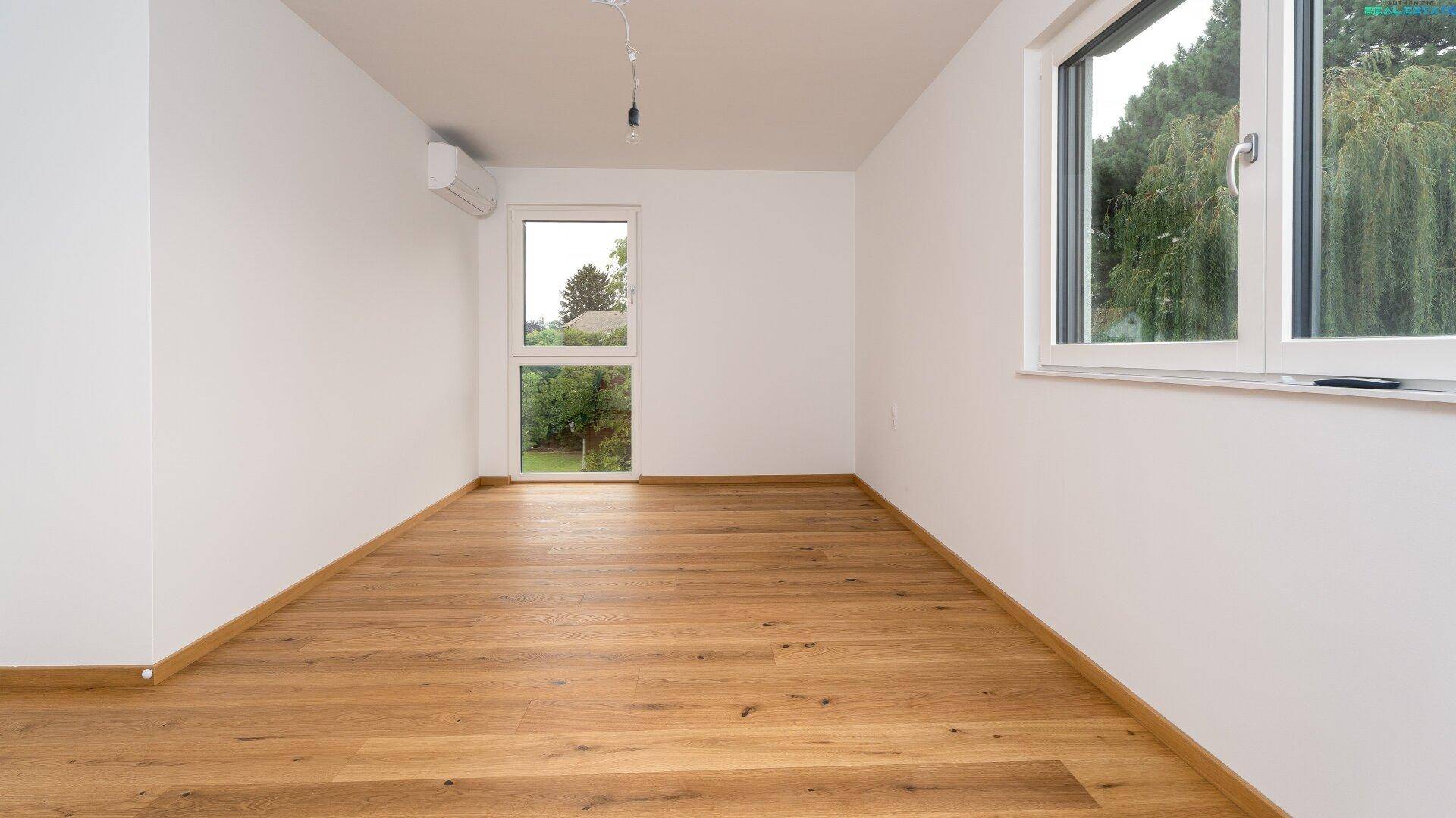 Schlafzimmer 1 OG