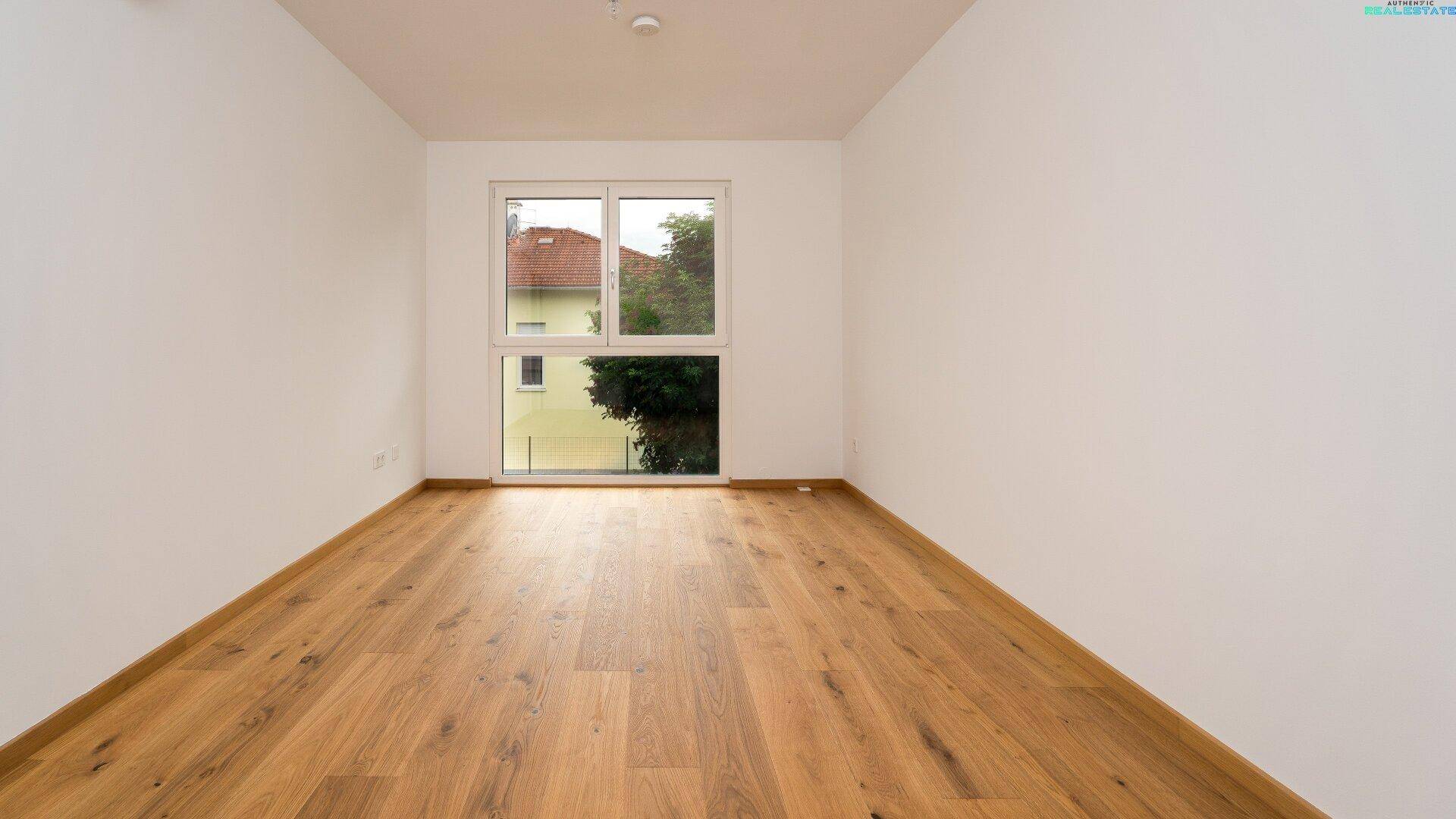 Schlafzimmer 2 OG