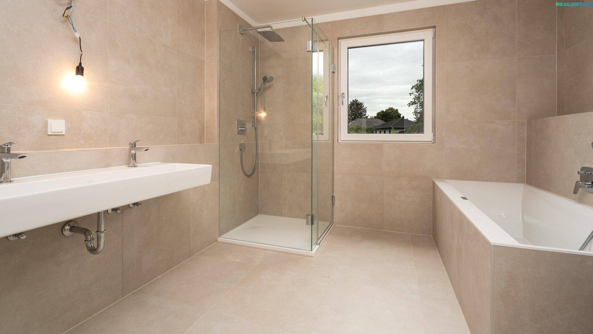 Badezimmer OG