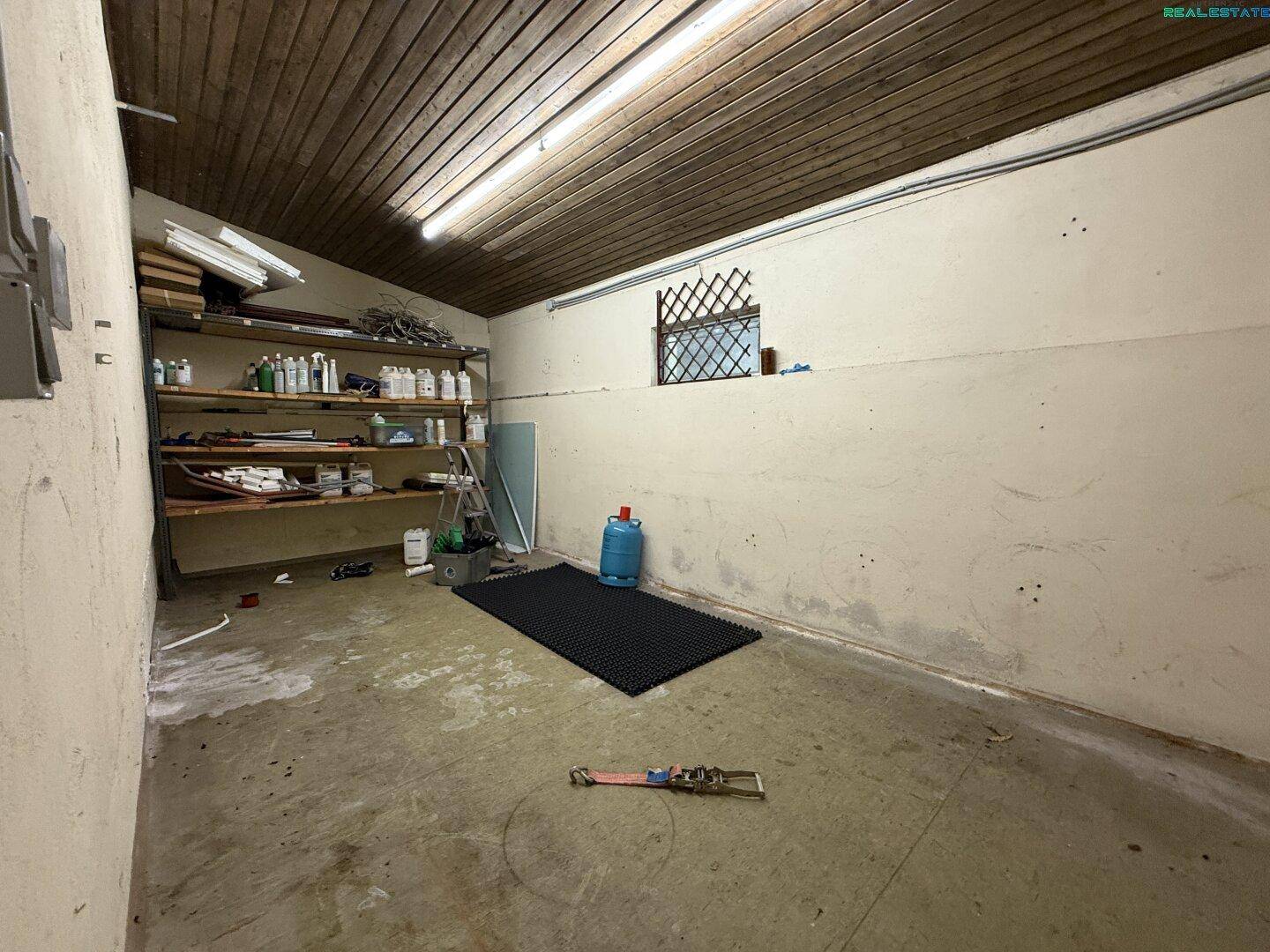 Garage 1