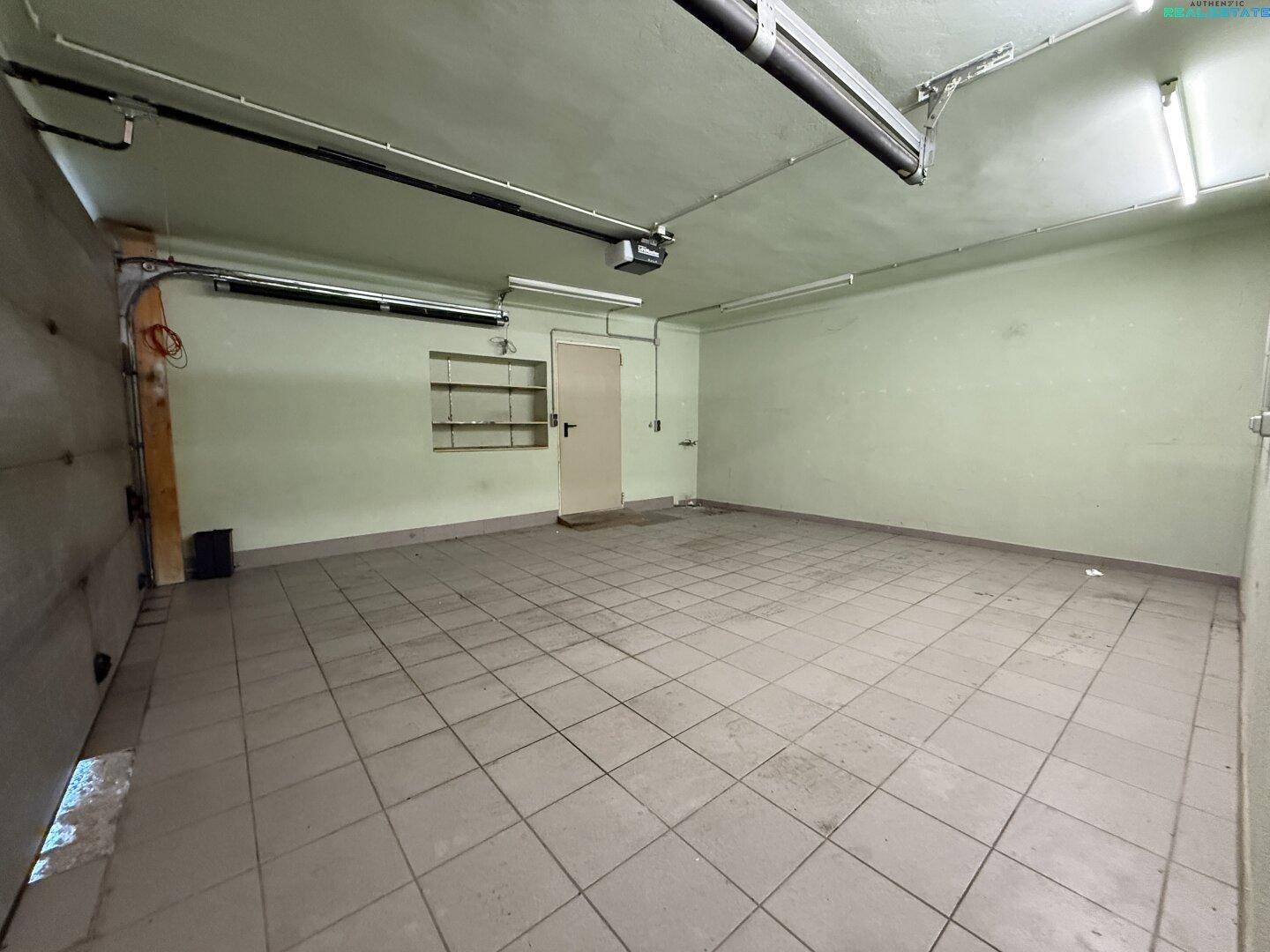 Garage 2