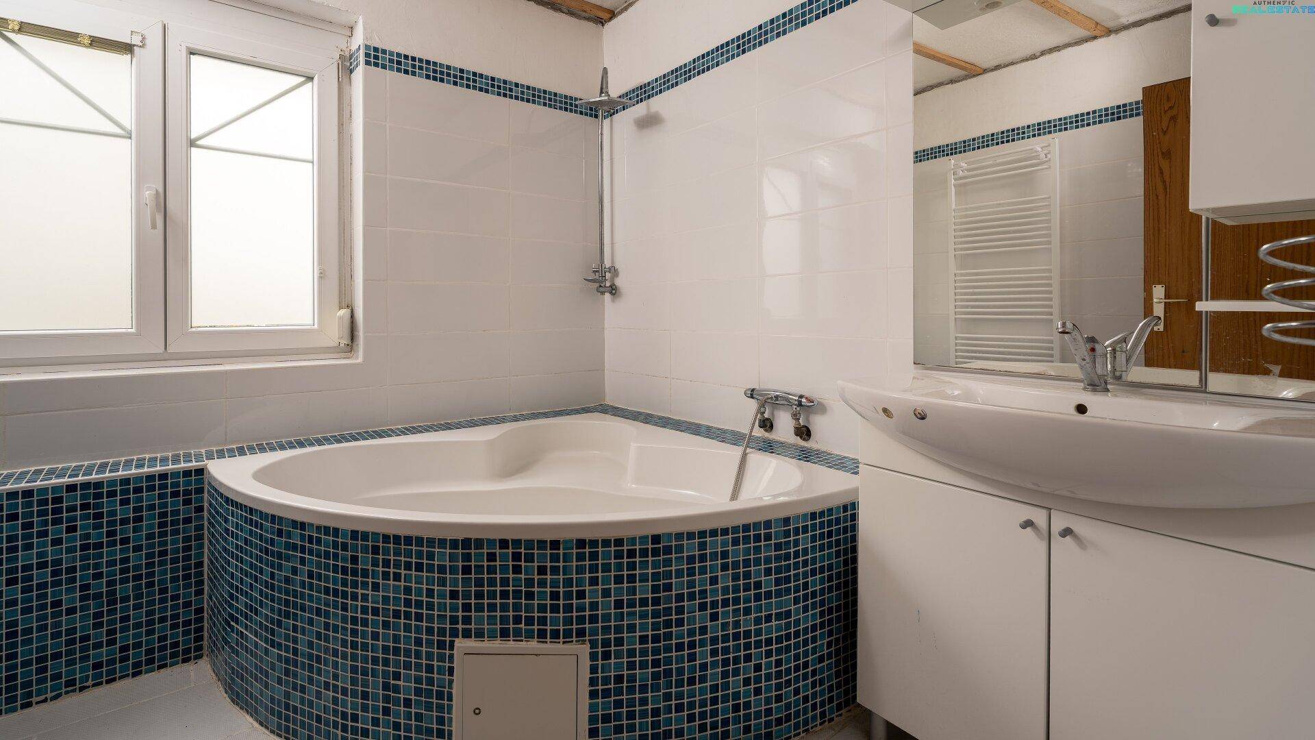 Badezimmer 1