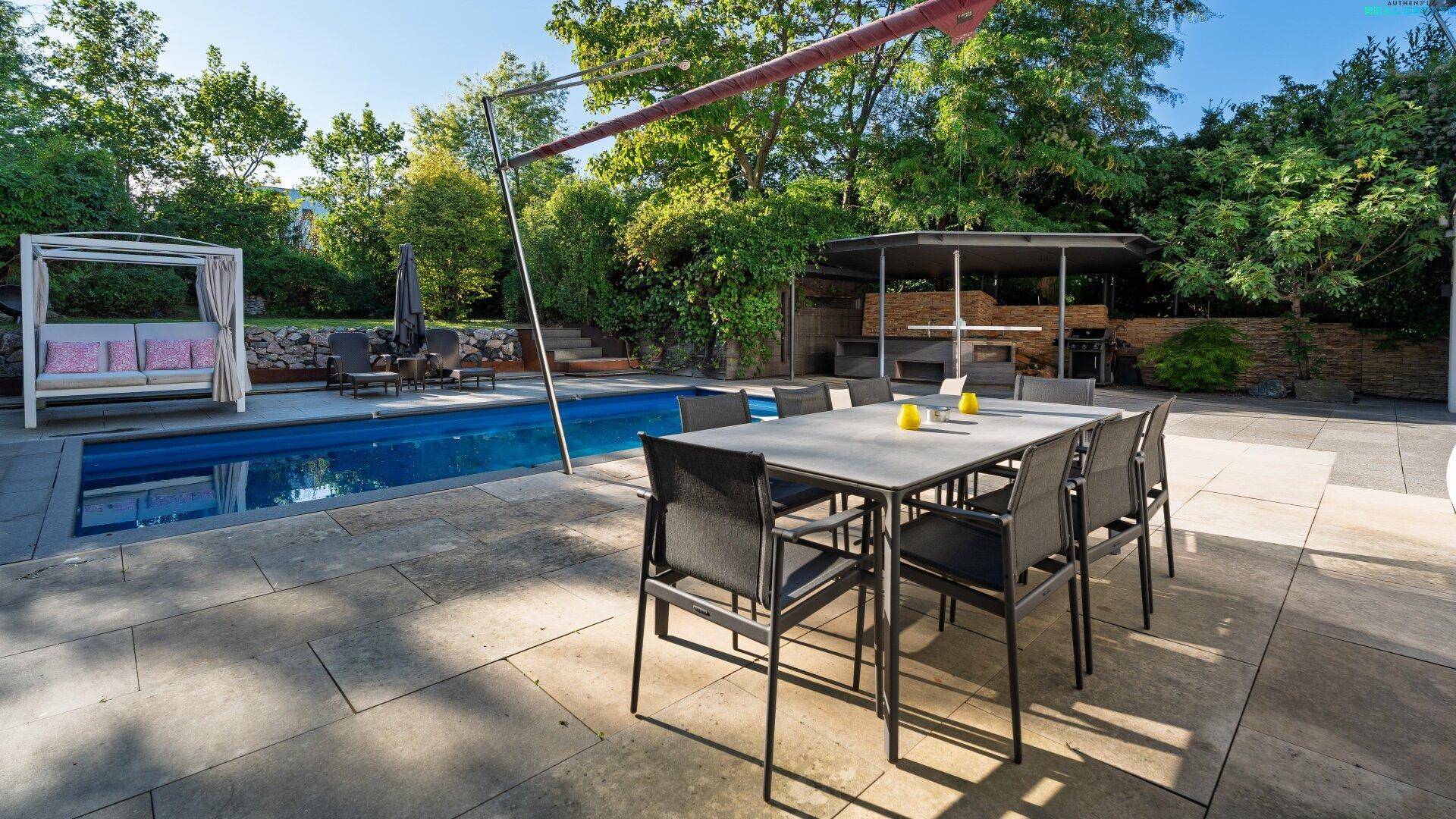 Outdoor-Area