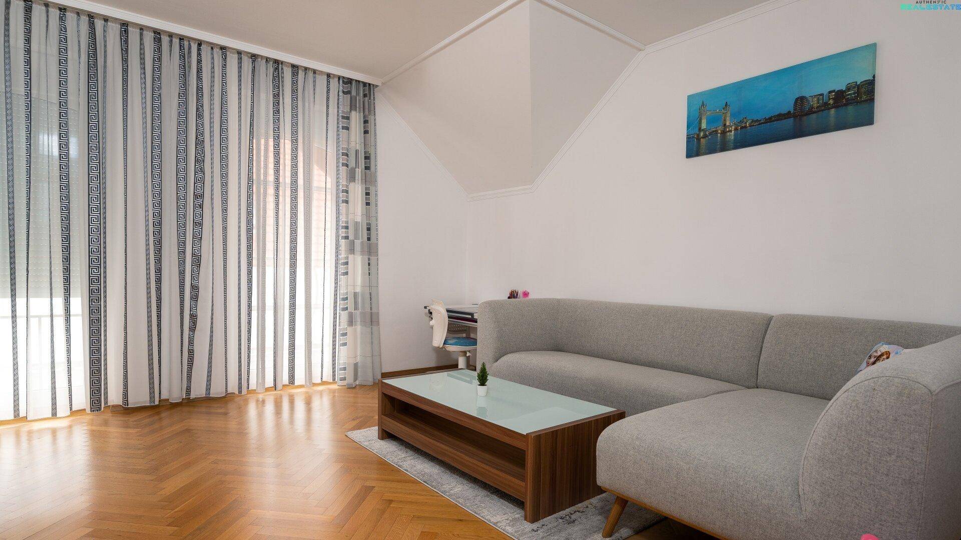 Schlafzimmer 4