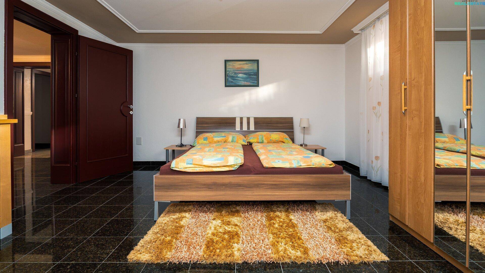 Schlafzimmer 6