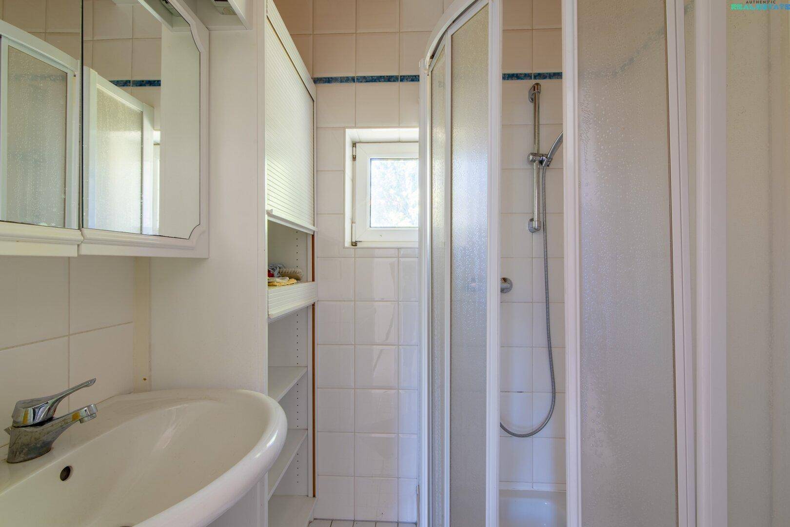 Badezimmer 1