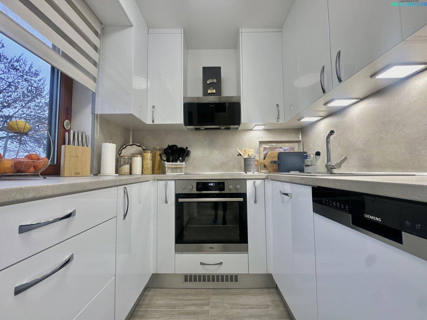 Modern saniertes Reihenhaus mit Garten &amp; Photovoltaikanlage - nahe Wien – energiesparend - Ansicht 3