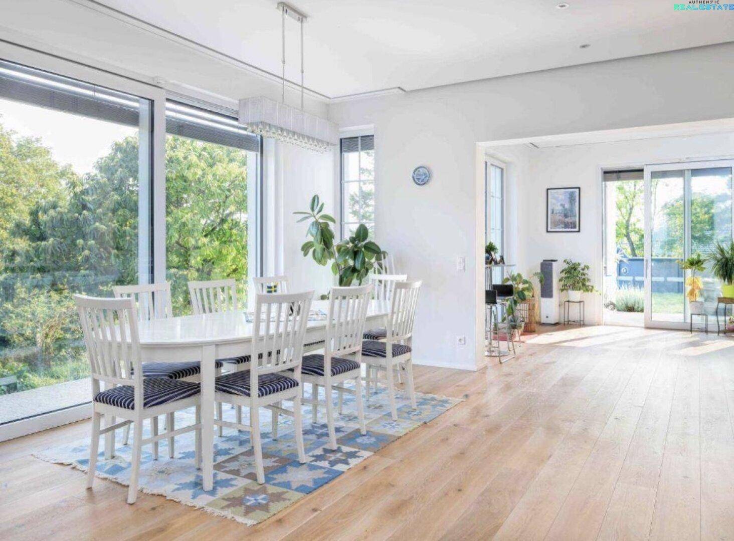 Moderne Villa in Neulengbach: 280m², 6 Zimmer, Garten, Terrassen, Garage, neuwertig! - Ansicht 5