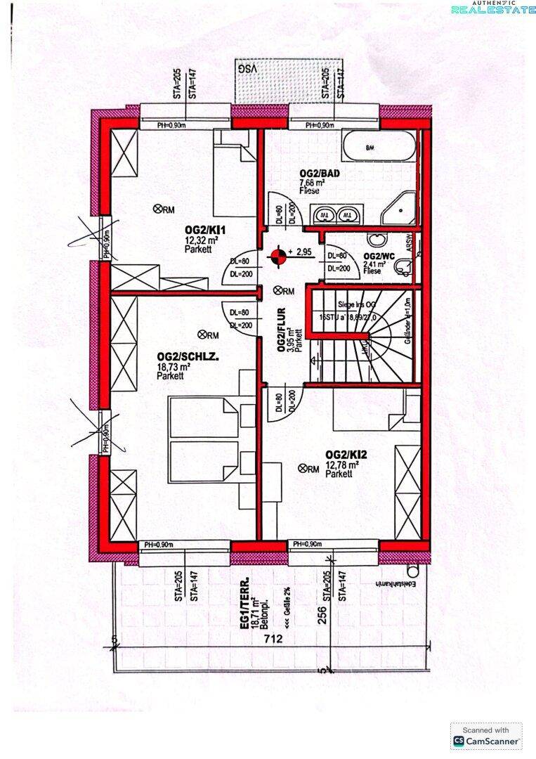 Grundriss des Obergeschosses mit drei Schlafzimmern, Badezimmer und Balkon.
