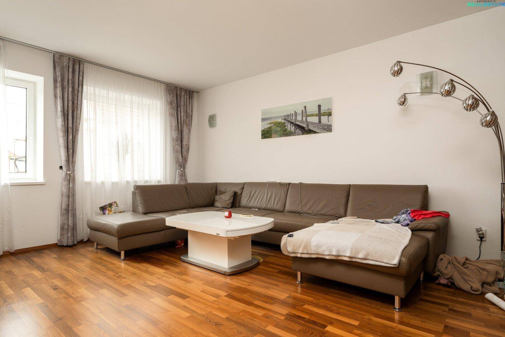 Kernsaniert mit modernster Ausstattung und reichlich Platz – pohled 3