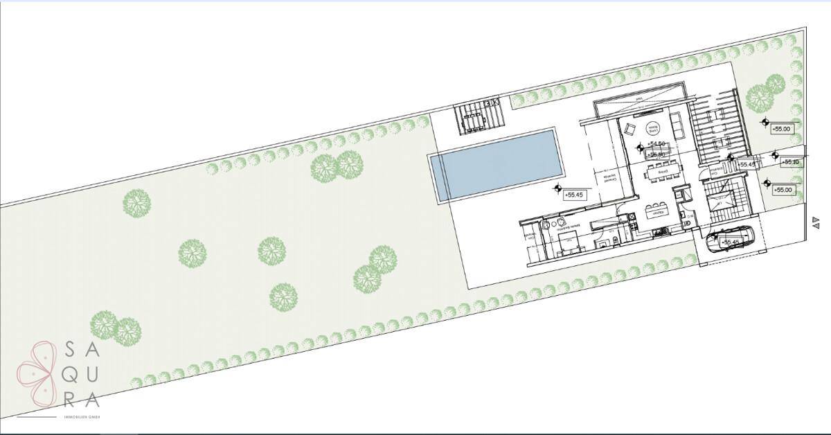 Lageplan der Villa mit großem Garten, privatem Pool und Außenbereichen.