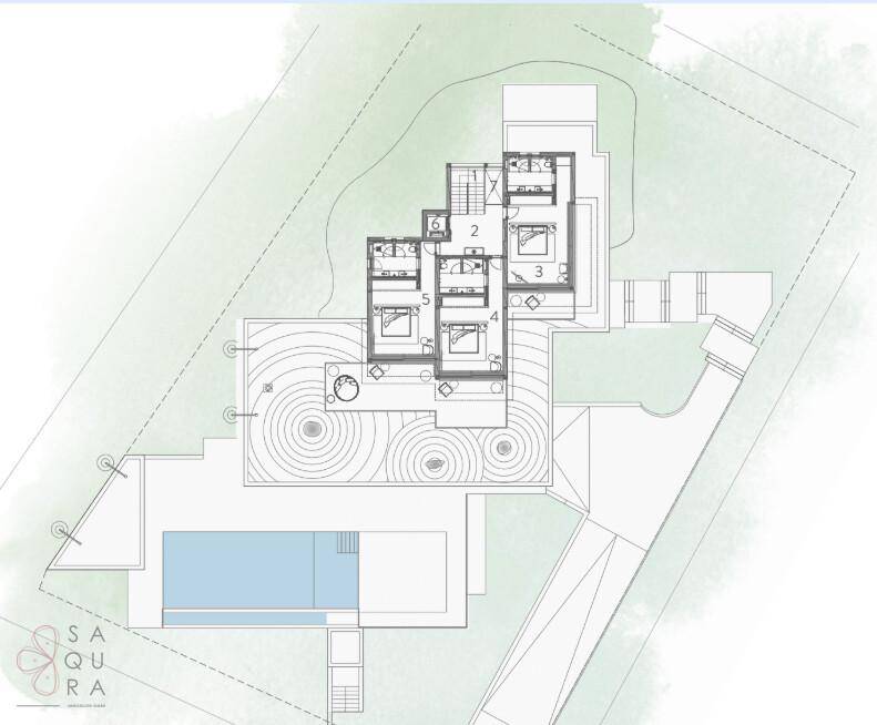 Grundriss der oberen Etage mit mehreren Schlafzimmern und Terrassenbereichen.