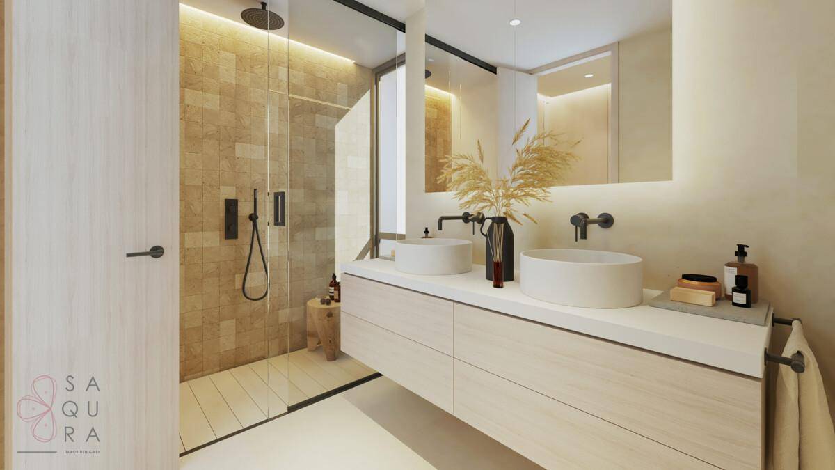 Modernes Badezimmer mit Doppelwaschbecken, begehbarer Dusche und stilvollen Armaturen.