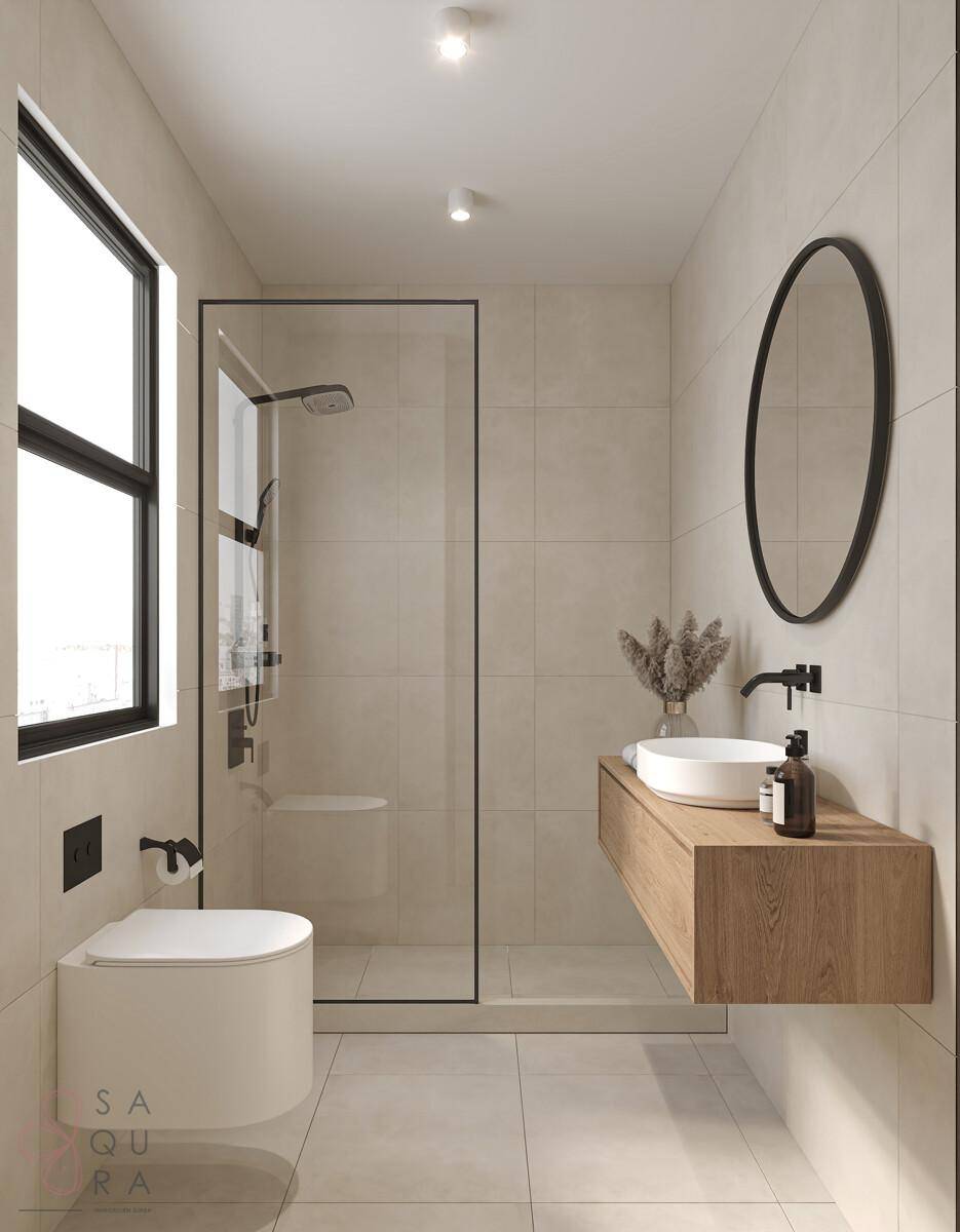 Modernes Badezimmer mit begehbarer Dusche, schwebendem Waschtisch und Fenster.