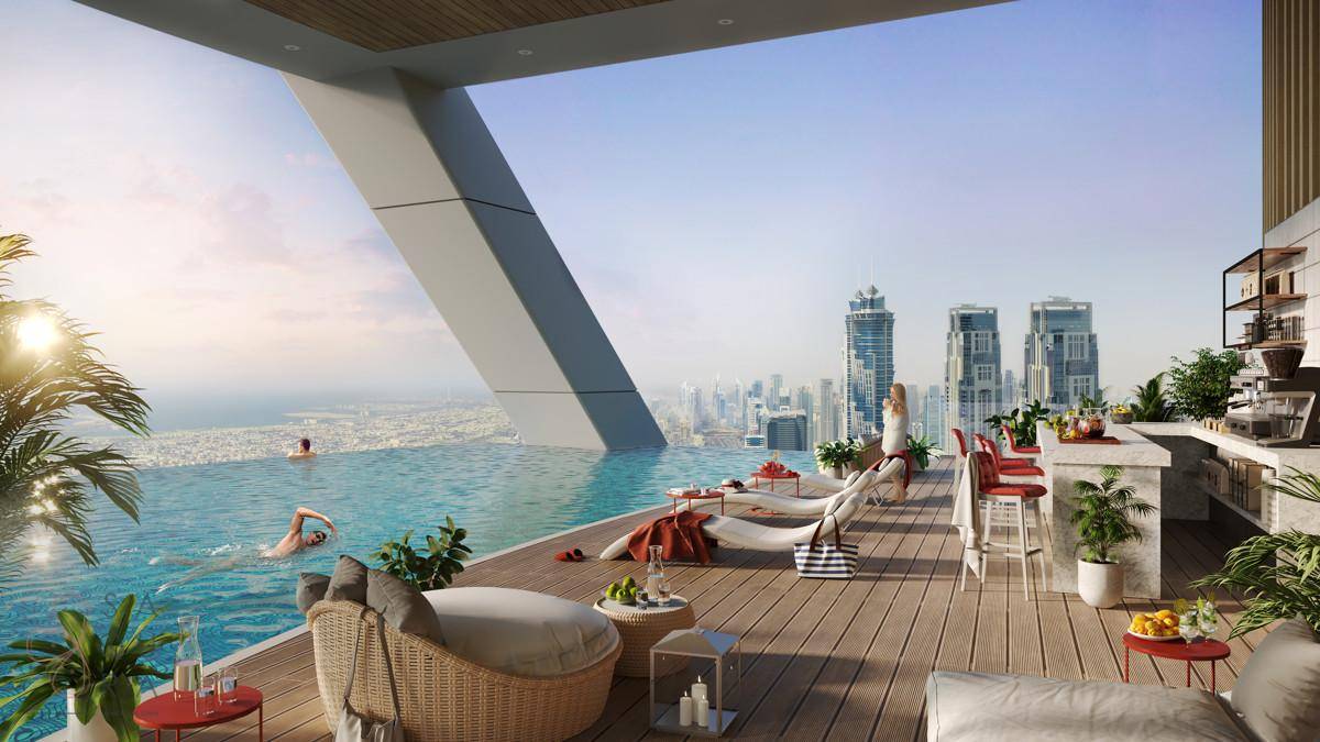 Luxuriöse Dachterrasse mit Infinity-Pool, Lounge-Bereich und Panoramablick auf die Stadt.