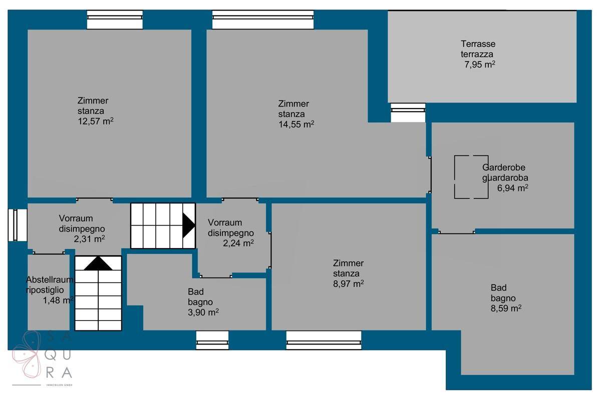 Grundriss des Obergeschosses mit drei Zimmern, zwei Bädern und einer Garderobe.