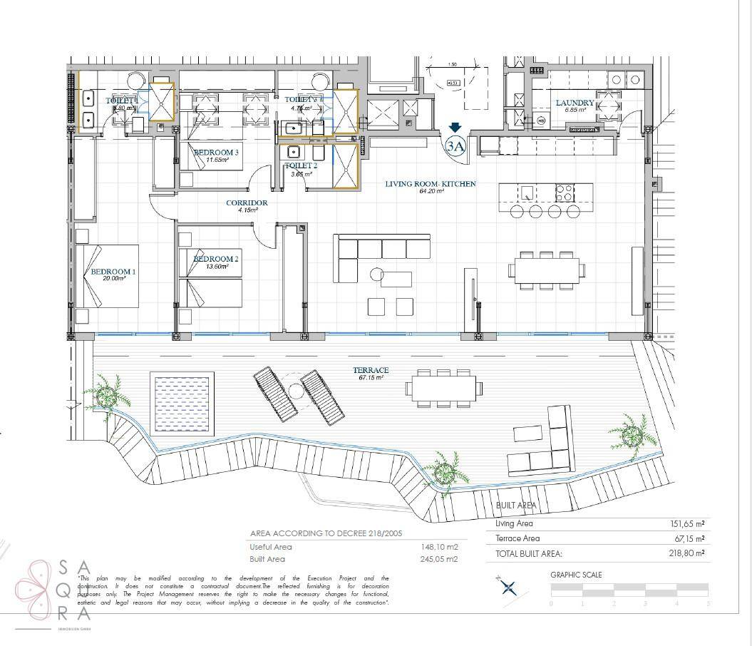 Grundriss einer Wohnung mit drei Schlafzimmern, offenem Wohn- und Küchenbereich sowie einer großen Terrasse.