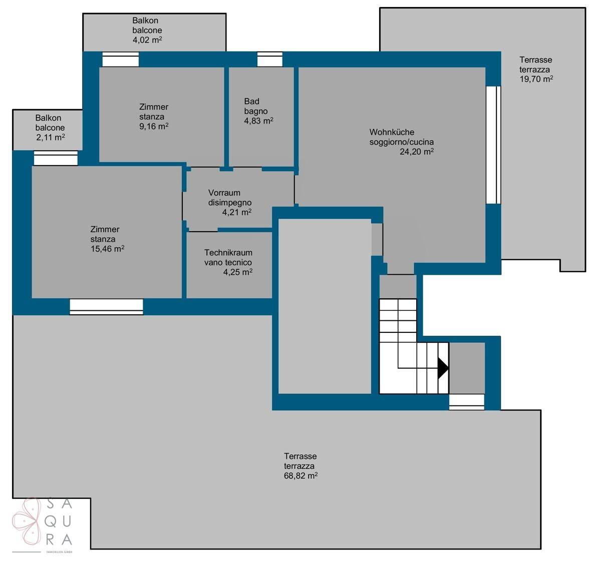 Grundriss der Wohnung mit mehreren Zimmern, Balkonen und großen Terrassenflächen.