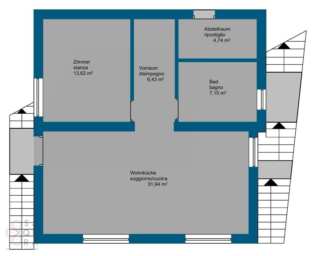 Grundriss der unteren Etage mit Wohnküche, Schlafzimmer und Abstellraum.