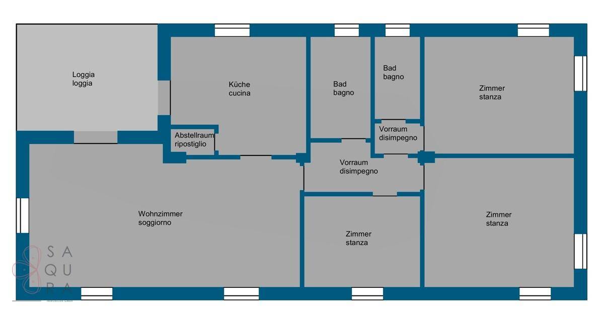 Grundriss der oberen Etage mit Loggia, Küche, Wohnzimmer, drei Zimmern und zwei Bädern.
