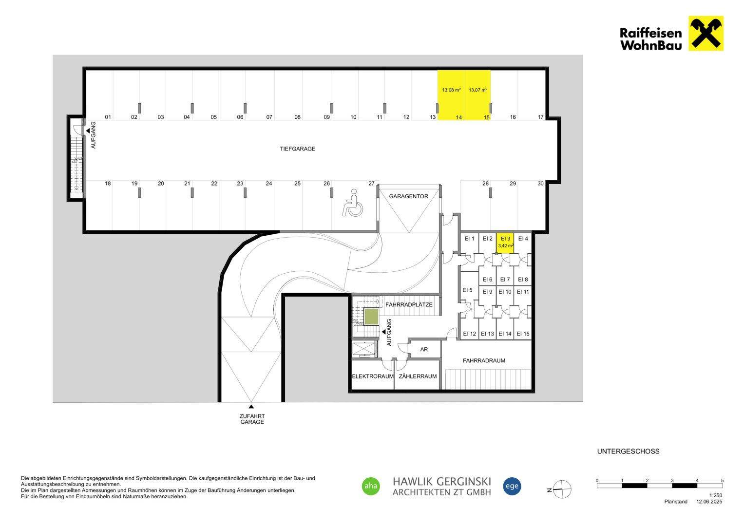 Grundriss der Tiefgarage mit Stellplätzen und Fahrradraum.