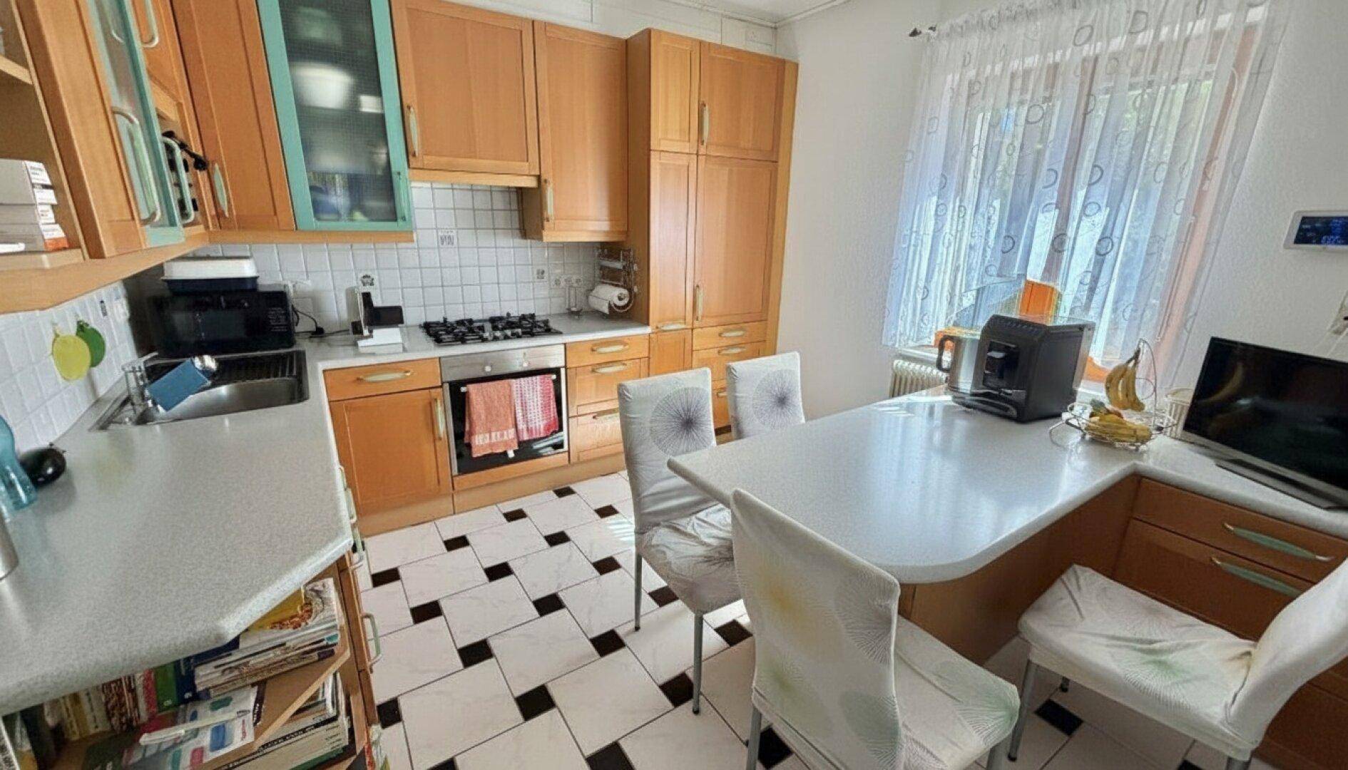 MÖDLING! SOMMER UND SONNE im Einfamilienhaus mit schönem idyllischem Garten auf einem Eckgrundstück zum Kauf! - Ansicht 6