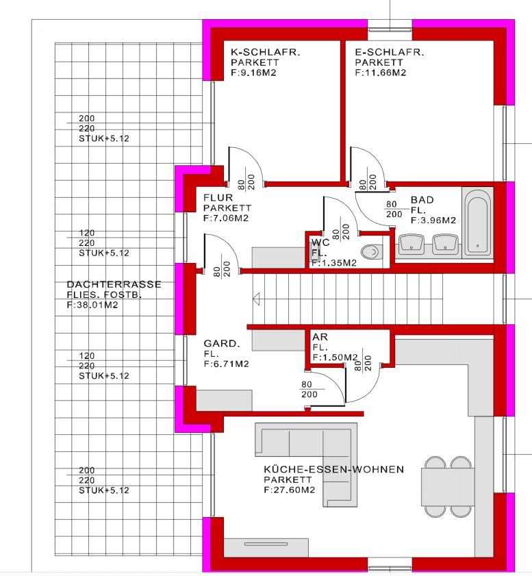 Grundriss des Obergeschosses mit Schlafzimmern, Bad, WC und großer Dachterrasse.