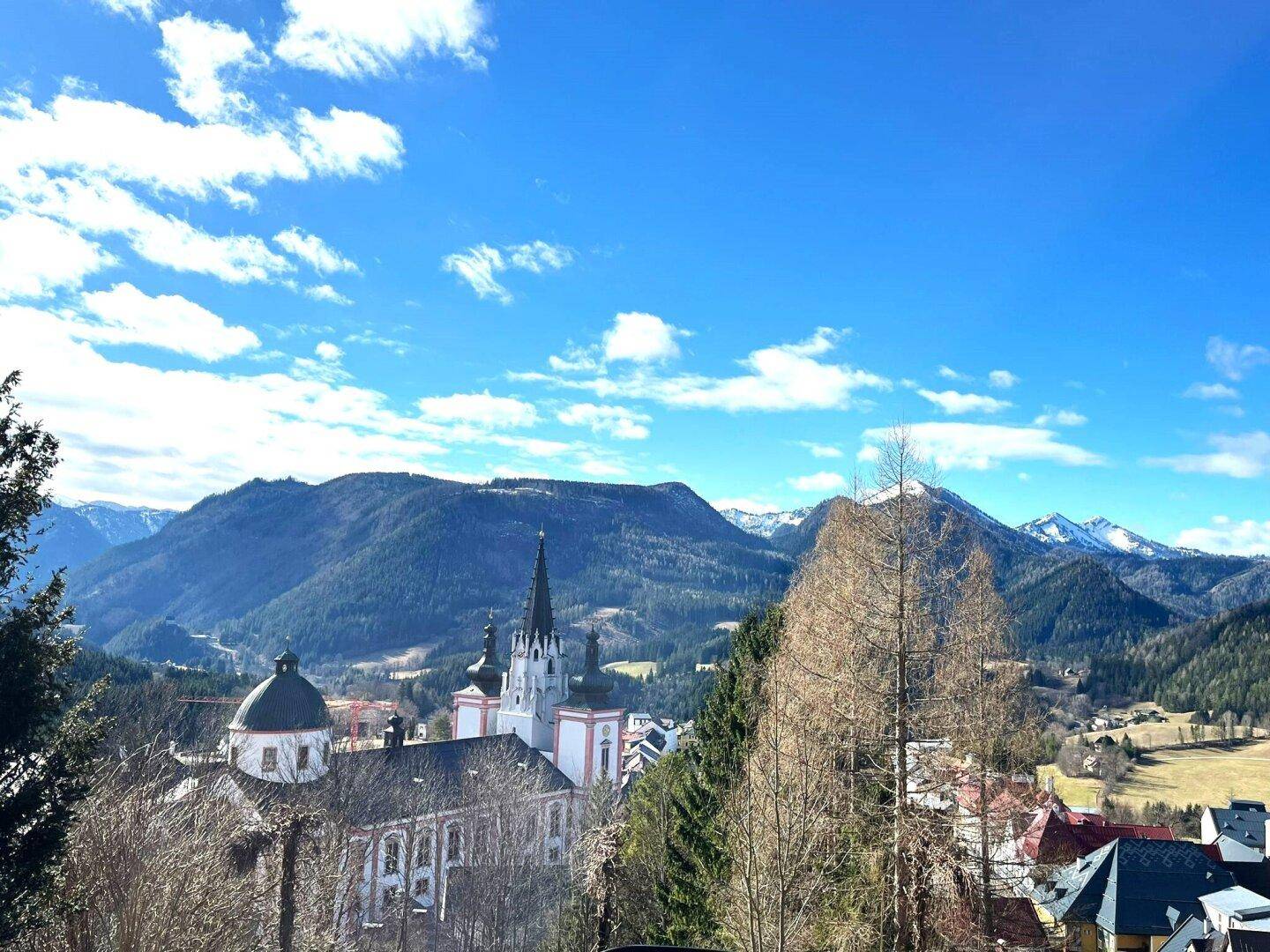 Aussicht auf die berühmte Basilika Mariazell