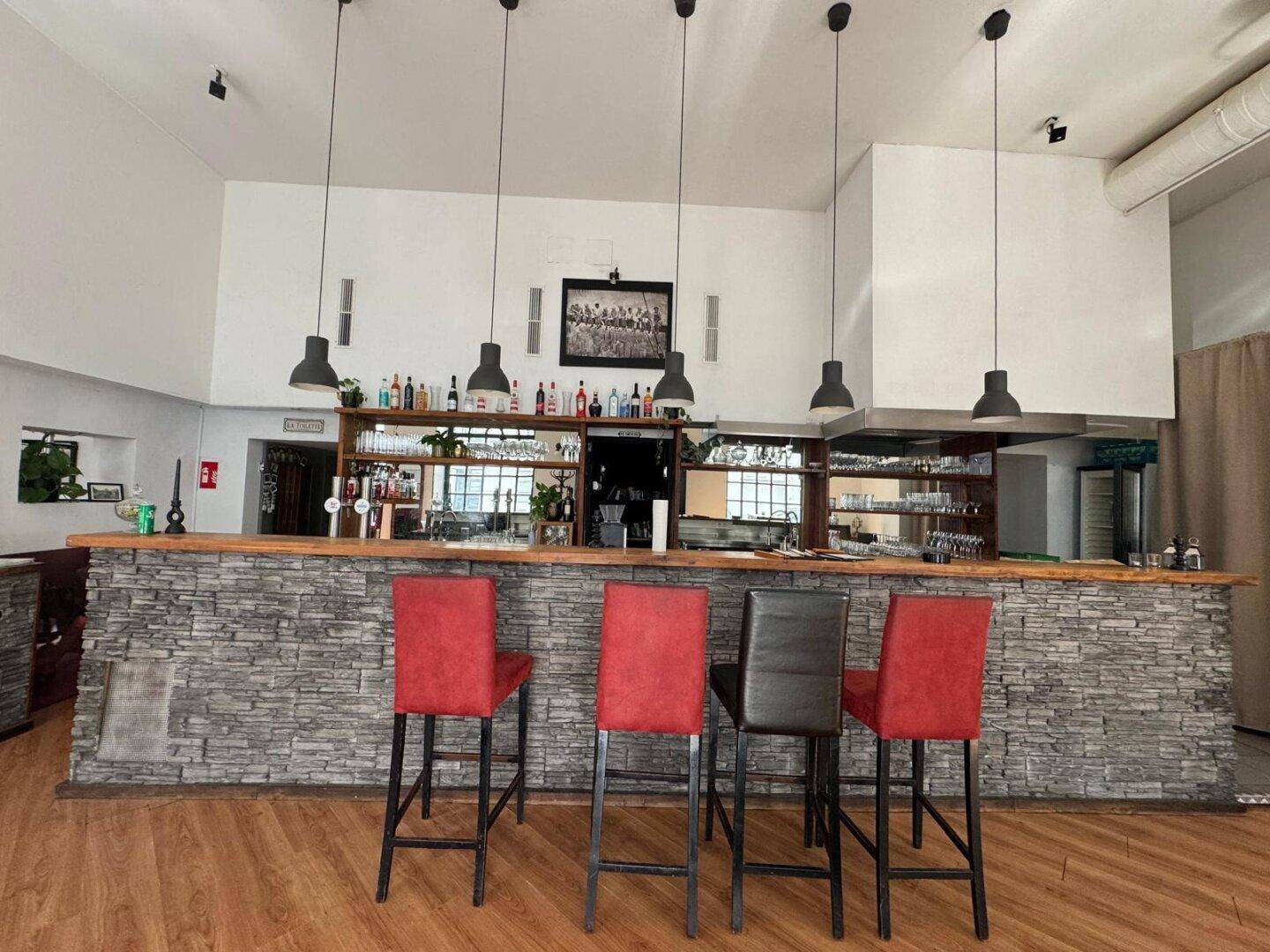 Cafe-Bar