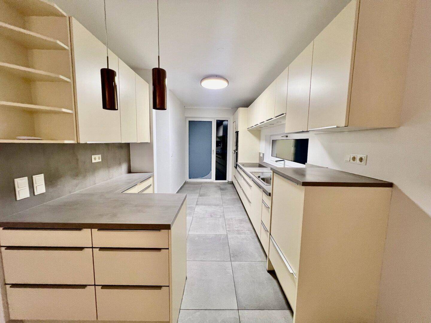 ***SCHÖNES Haus mit Garten, Pool &amp; Sauna*** - Ansicht 3