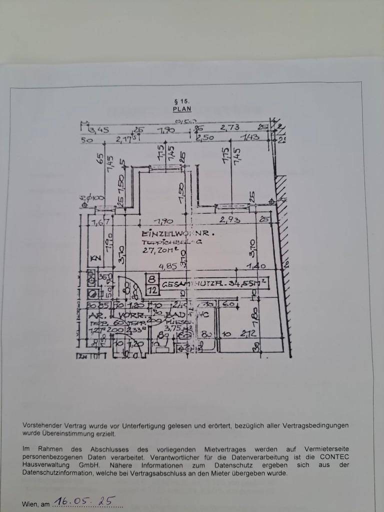 Grundrissplan einer Wohnung mit Raumaufteilung und Bemaßungen.