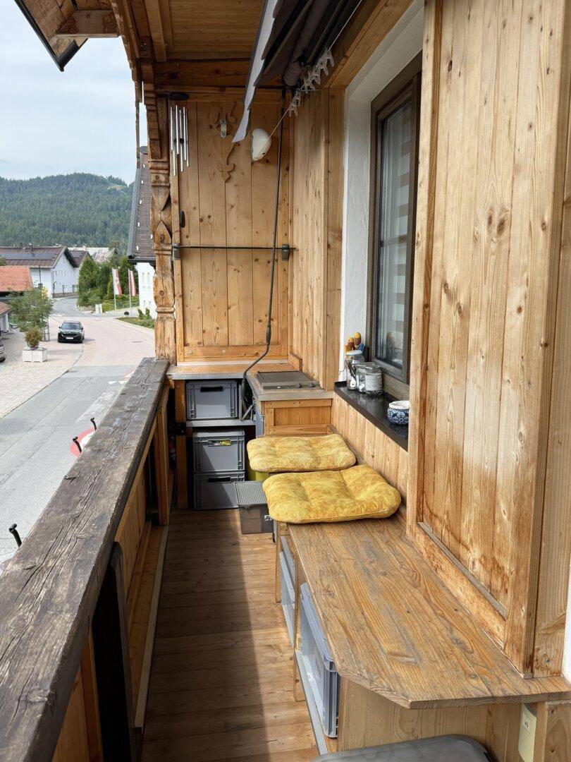 Balkon OG