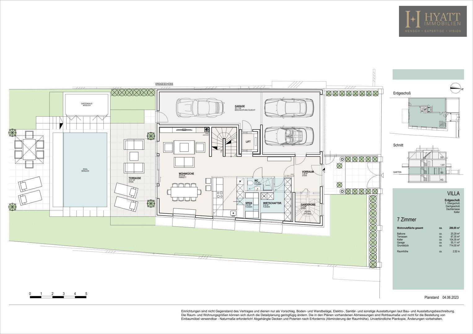 Grundriss des Erdgeschosses mit Garage, großem Pool, Terrasse und offenem Wohnbereich.
