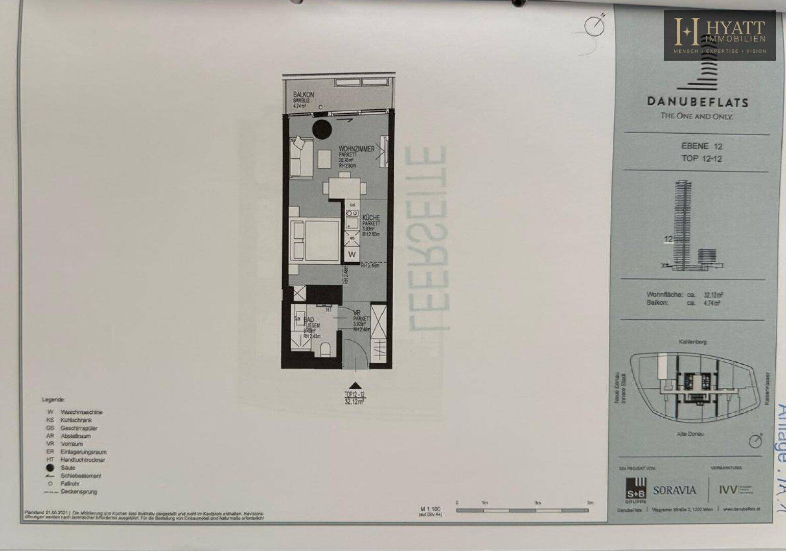 Detaillierter Grundriss der Wohnung mit offenem Wohnbereich, Balkon und separatem WC.
